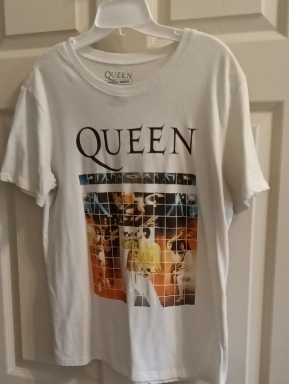 Que White Short Sleeve Graphic Band Tee with Multicolor Photo Grid